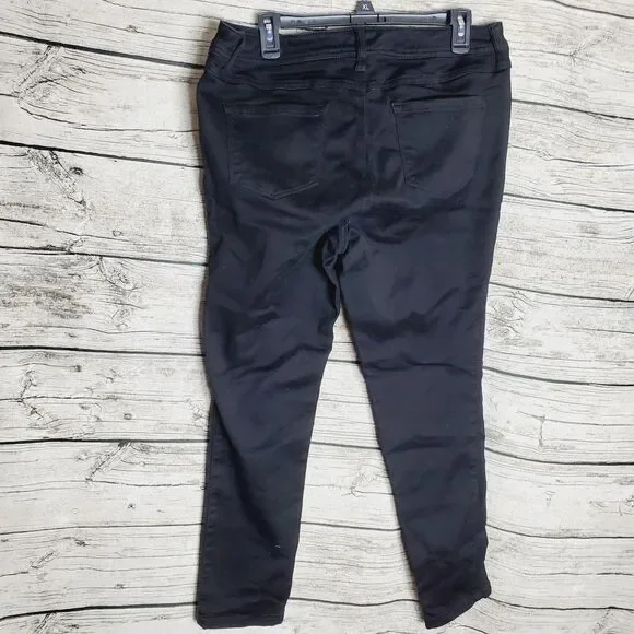 Torrid Sateen Black Stretch Jeans Size 16R - Picture 4 of 7